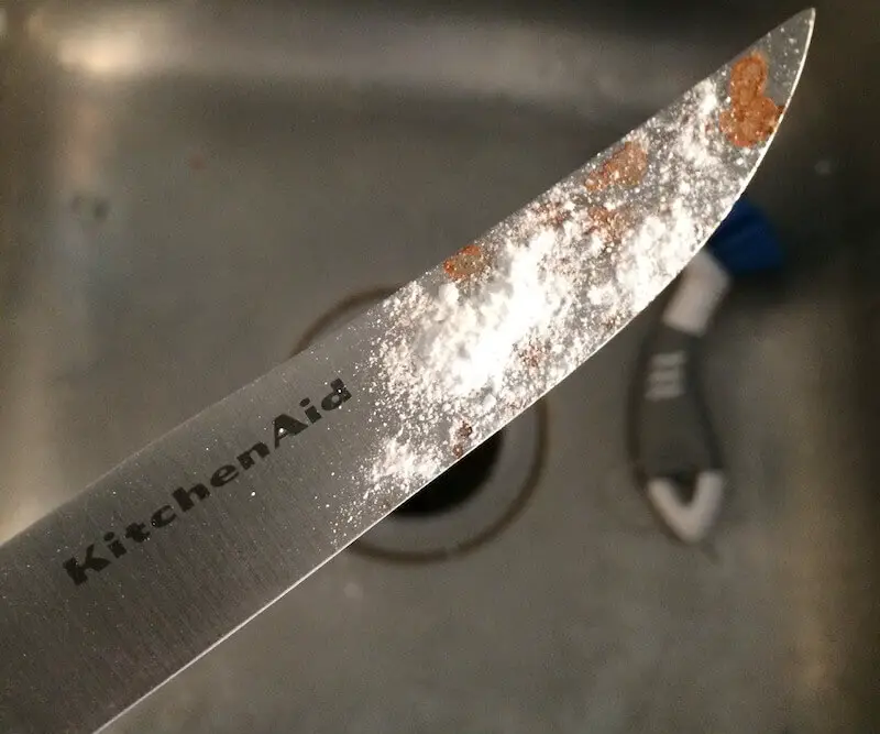 rusty kitchen knives